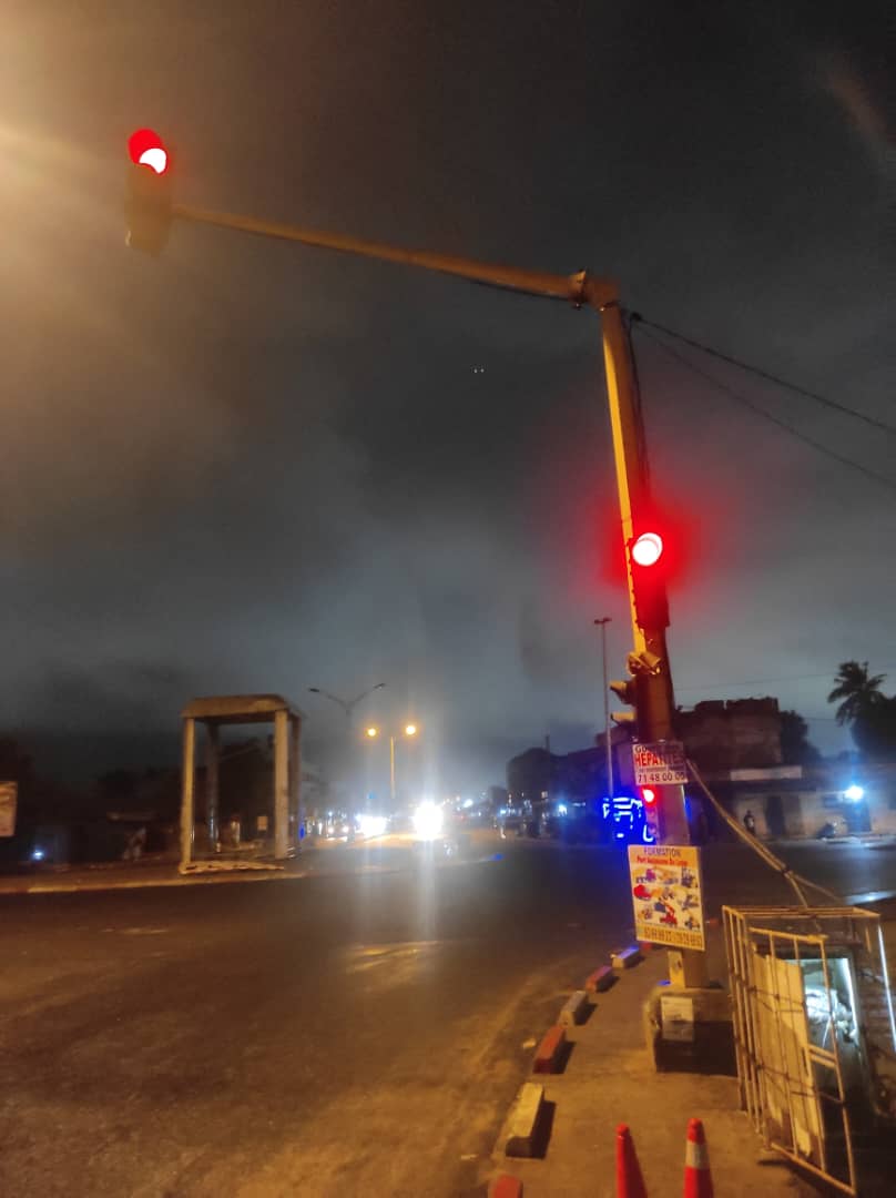 Circulation à Lomé : Togbui Adjikou 1er réactive les feux tricolores d’Adakpamé