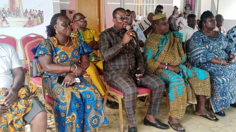 Golfe 1 : Togbui ADJIKOU LANKLIVI 1er initie la première rencontre citoyenne à Adakpamé Kpota-Colas