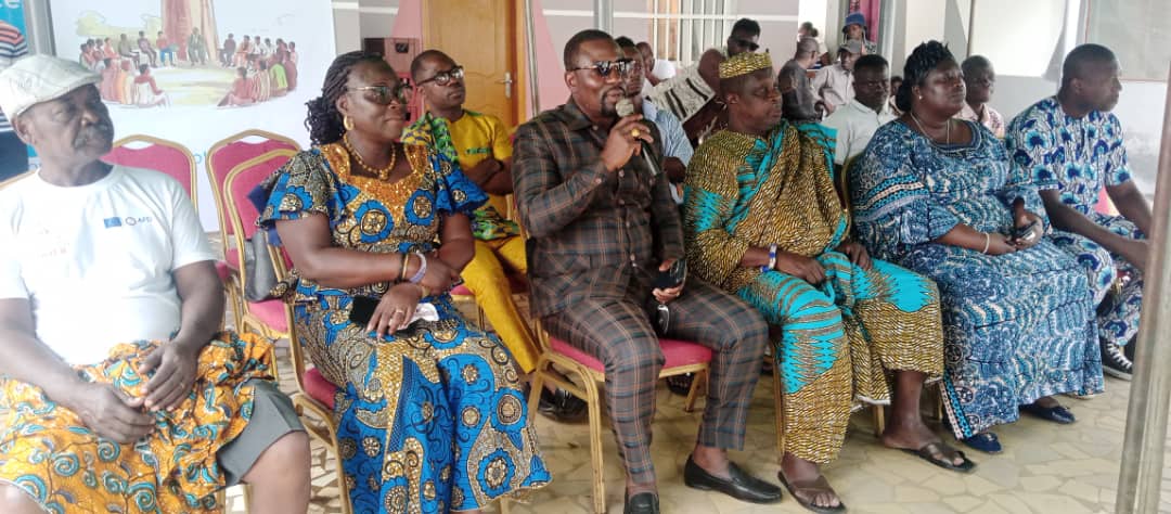 Golfe 1 : Togbui ADJIKOU LANKLIVI 1er initie la première rencontre citoyenne à Adakpamé Kpota-Colas